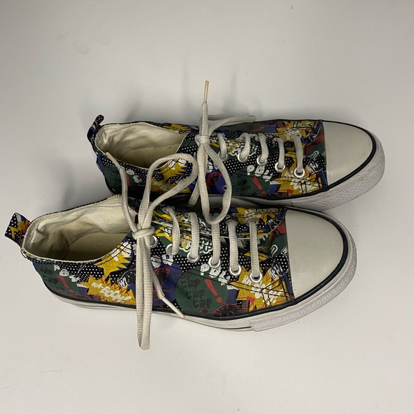 Twisted Women’s Converse shoes size 6.5 - Picture 3 of 6